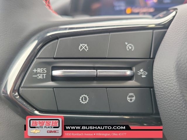 New 2026 Chevrolet Traverse RS w/ LPO, Floor Liner Package FWD image 25