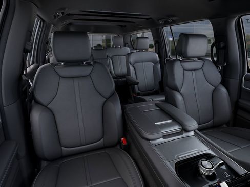 New 2026 Jeep Grand Wagoneer 4WD image 16