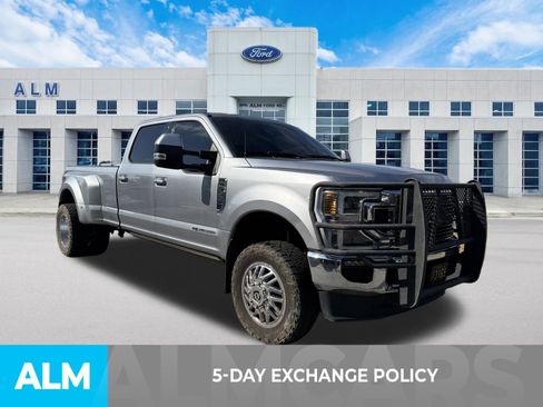 Used 2021 Ford F350 Lariat w/ Lariat Ultimate Package AWD/4WD image 3
