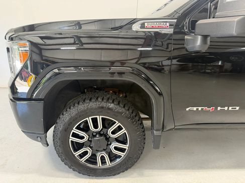 Used 2020 GMC Sierra 2500 AT4 w/ AT4 Premium Package AWD/4WD image 10