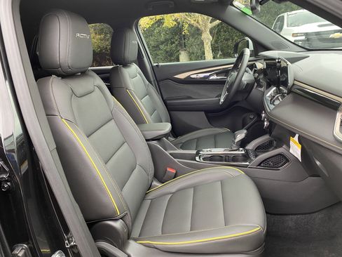 Used 2025 Chevrolet TrailBlazer ACTIV w/ Convenience Package image 33