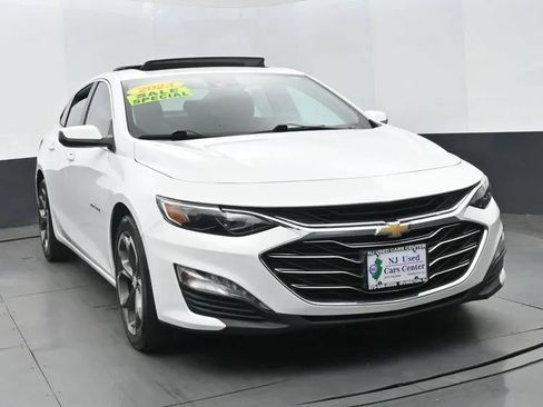 Used 2023 Chevrolet Malibu LT FWD image 3
