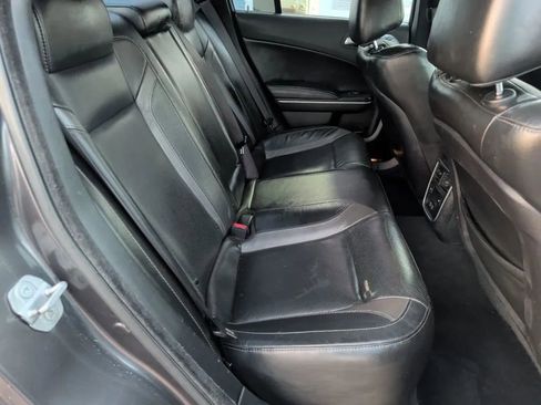 Used 2020 Dodge Charger SXT w/ Leather Interior Group image 31