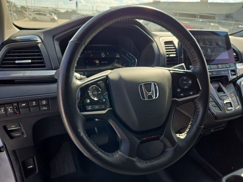 Certified 2024 Honda Odyssey Elite image 17