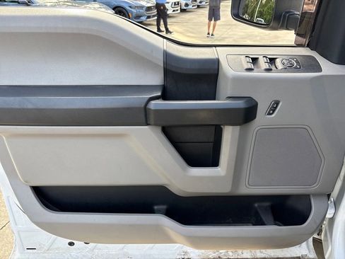 Used 2020 Ford F350 XL w/ Power Equipment Group image 15