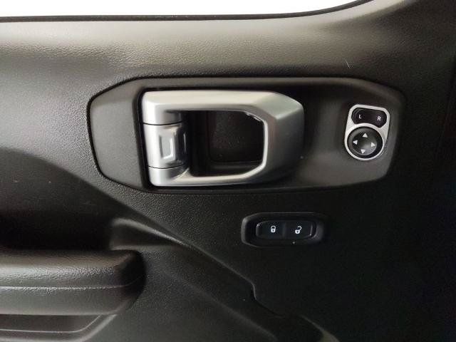 Used 2023 Jeep Wrangler Unlimited Sport AWD/4WD image 14