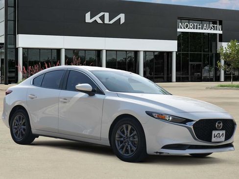 Used 2025 MAZDA MAZDA3 s FWD image 7