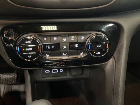 Certified 2023 Buick Encore GX Select w/ Experience Buick Package image 19