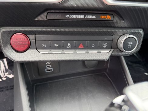 Used 2025 Ford Mustang Premium RWD image 32