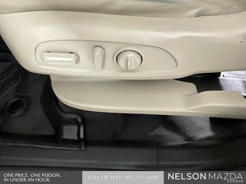 Used 2020 Buick Enclave Essence image 25