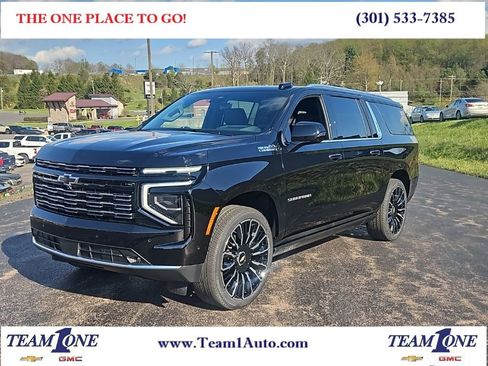 New 2026 Chevrolet Suburban High Country AWD/4WD image 1