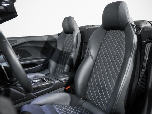 Used 2023 Audi R8 V10 performance image 33