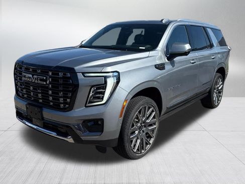 Used 2025 GMC Yukon Denali Ultimate w/ LPO, Illumination Package AWD/4WD image 3