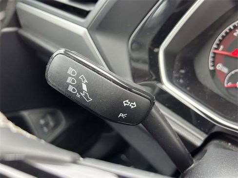 Used 2021 Volkswagen Jetta SE w/ SE Cold Weather Package image 31