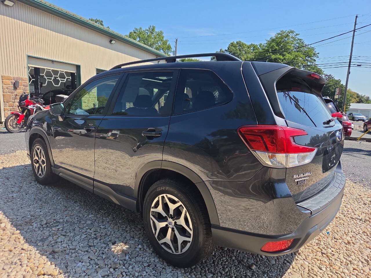 Used 2019 Subaru Forester Premium w/ Popular Package #1 AWD/4WD image 4