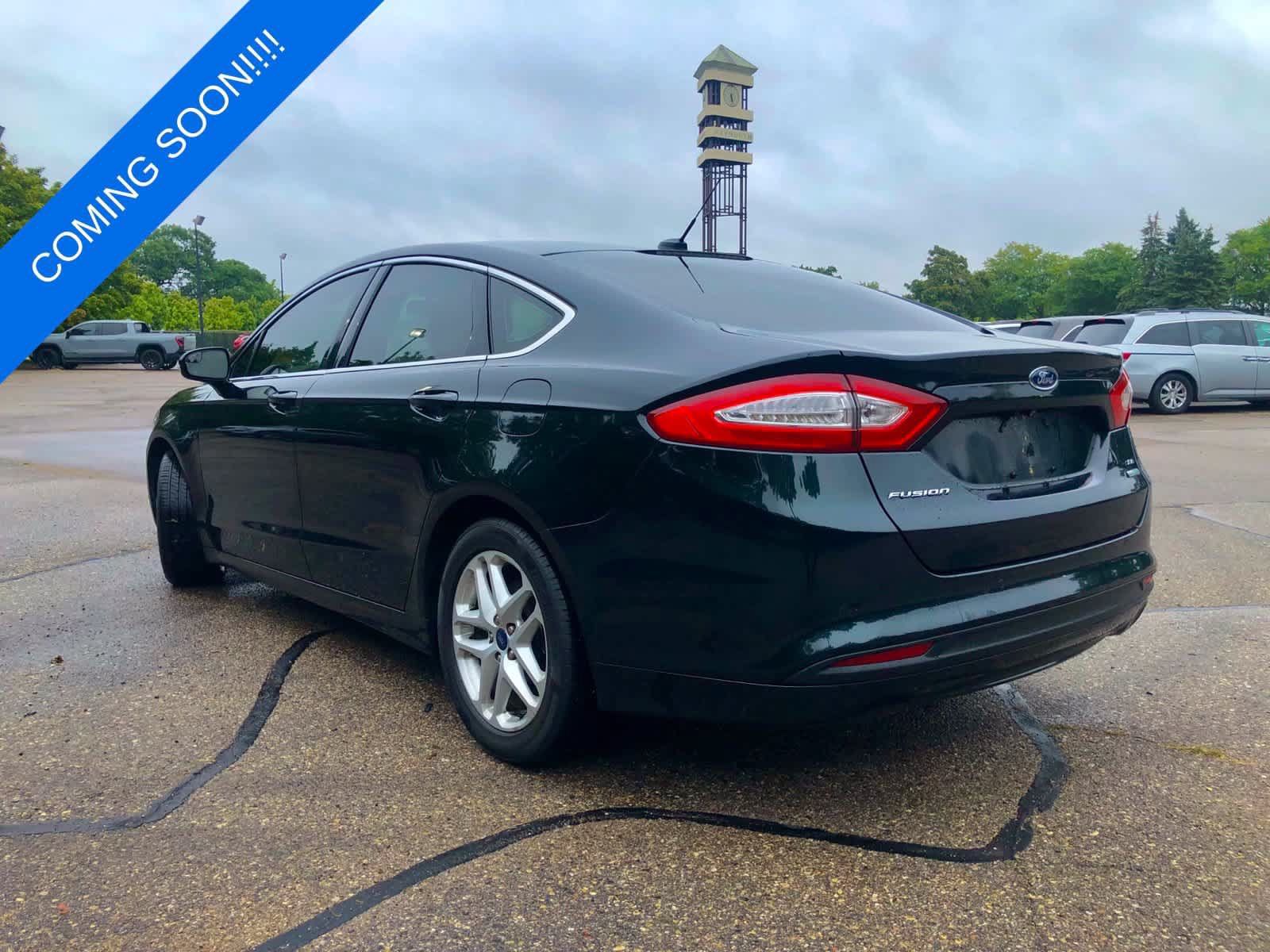 Used 2014 Ford Fusion SE w/ Equipment Group 202A FWD image 5