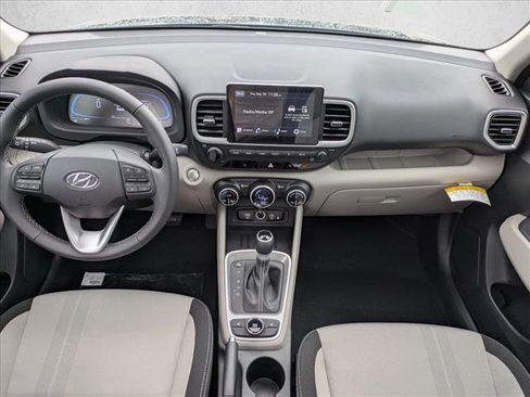 New 2026 Hyundai Venue SEL image 17