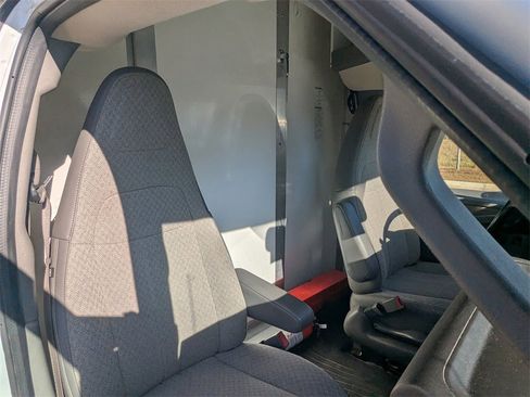 Used 2021 Chevrolet Express 3500 w/ Power Convenience Package image 17