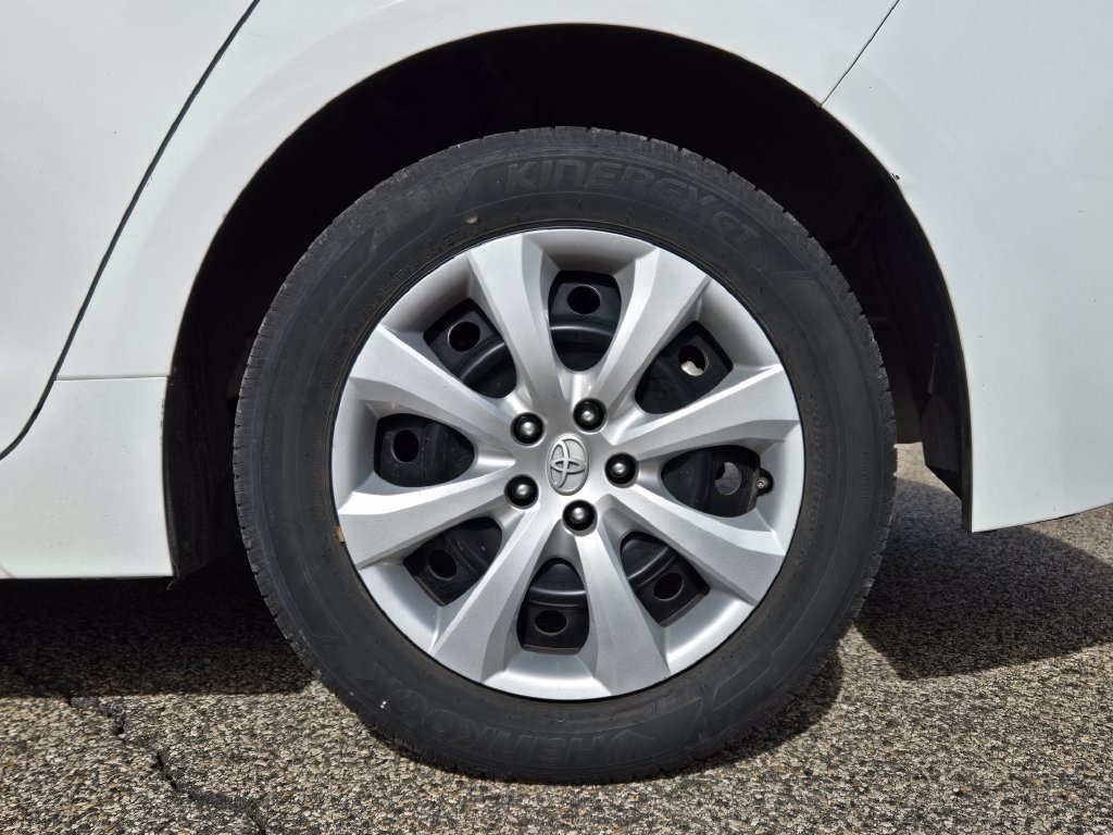 Used 2023 Toyota Corolla LE FWD image 10