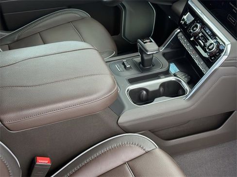 Used 2025 GMC Sierra 1500 Denali image 22