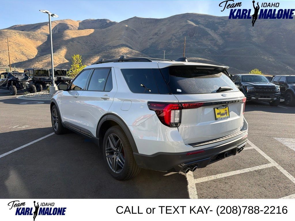 Used 2026 Ford Explorer ST w/ Sun And Sound Package AWD/4WD image 2