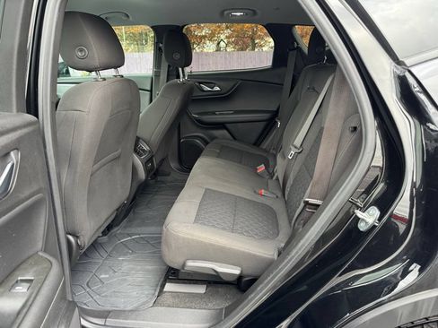 Used 2020 Chevrolet Blazer LT FWD image 18