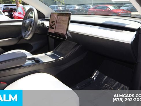 Used 2023 Tesla Model Y Performance AWD/4WD image 27