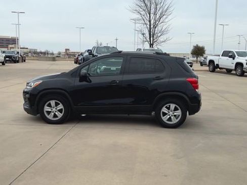 Used 2021 Chevrolet Trax LT image 5