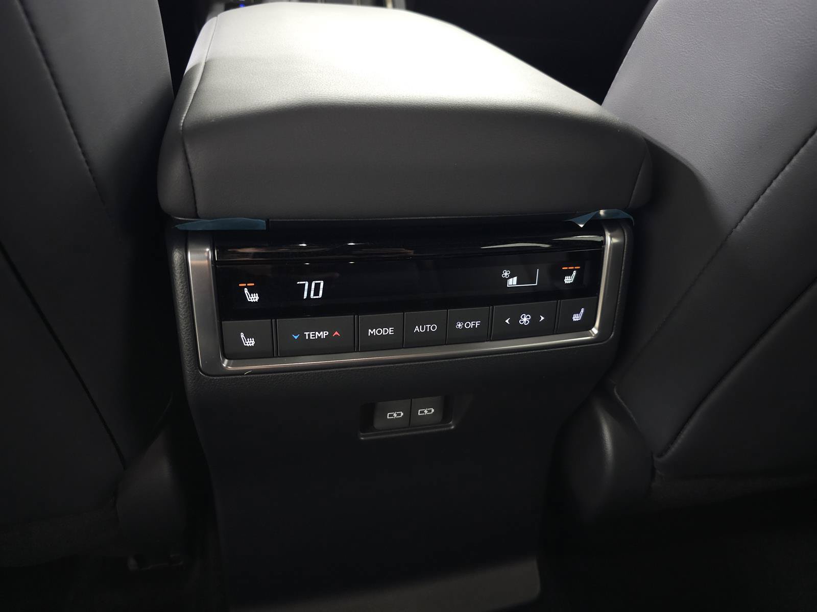 Used 2026 Lexus GX 550 w/ Accessory Package (2T) AWD/4WD image 39