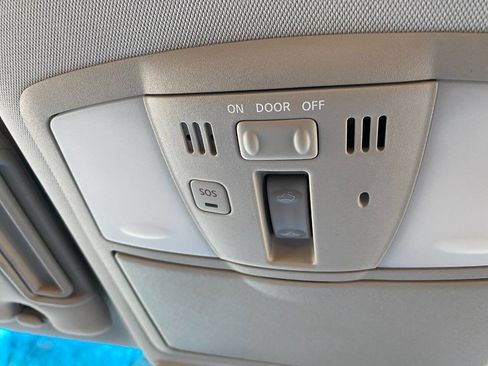 Used 2017 INFINITI QX80 4WD w/ Driver Assistance Package image 42