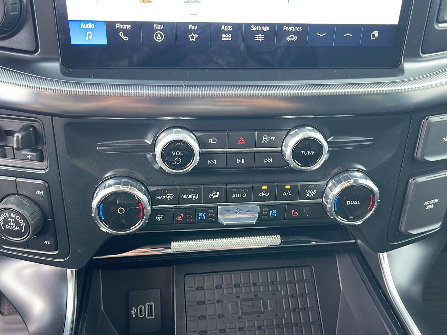 Used 2025 Ford F150 Raptor AWD/4WD image 26