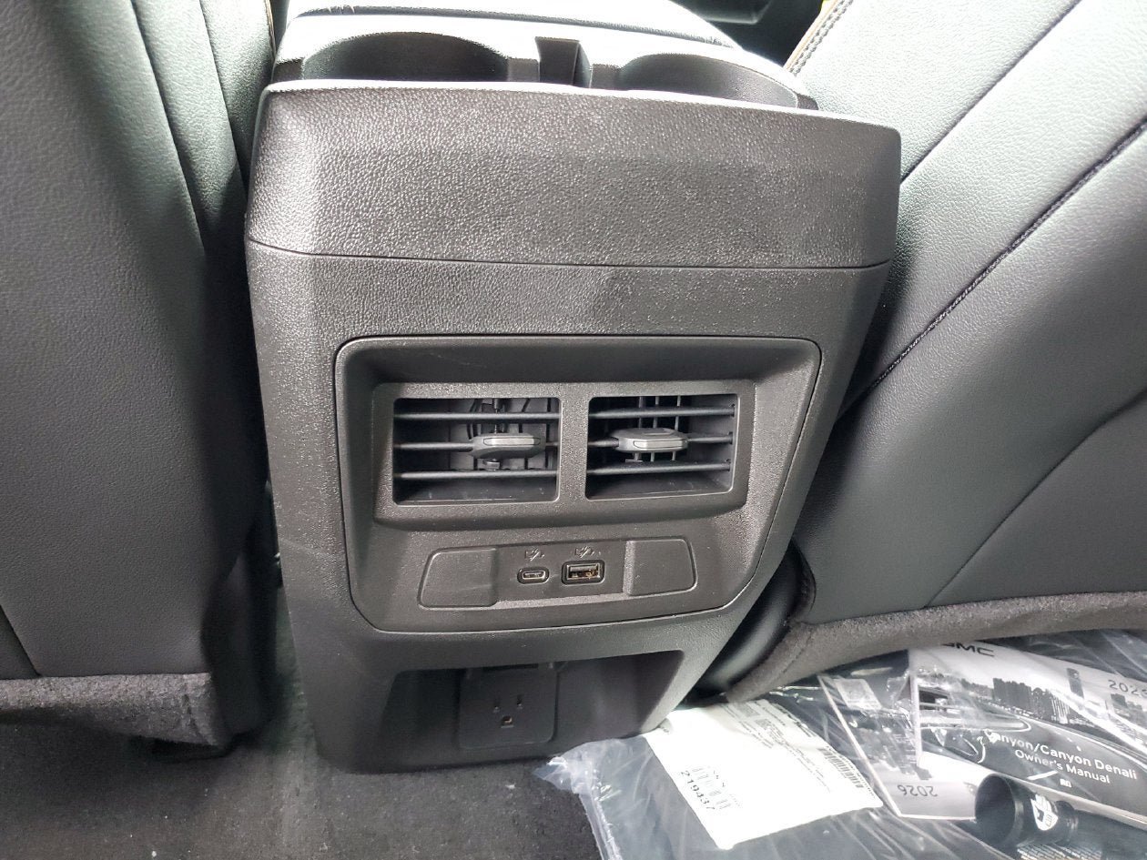 New 2026 GMC Canyon AT4 AWD/4WD image 16