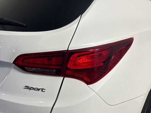 Used 2017 Hyundai Santa Fe Sport image 33