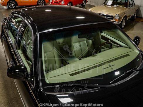 Used 2010 Lincoln Town Car Signature Limited image 15