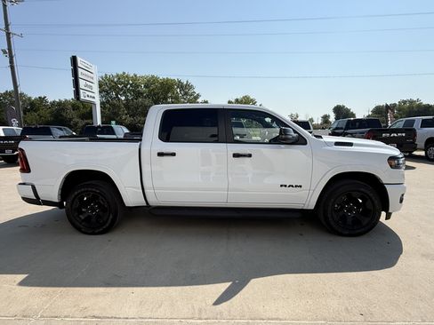 Used 2025 RAM 1500 Big Horn AWD/4WD image 35