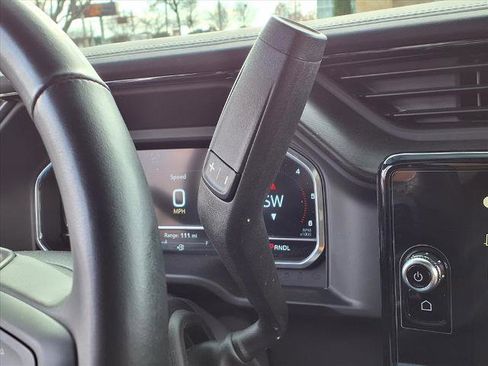 Used 2025 GMC Sierra 2500 AT4X image 14