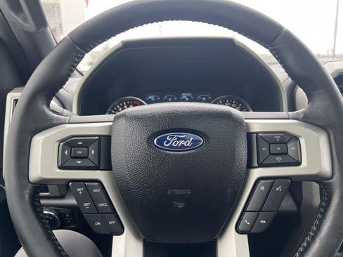 Used 2017 Ford F150 Lariat image 24