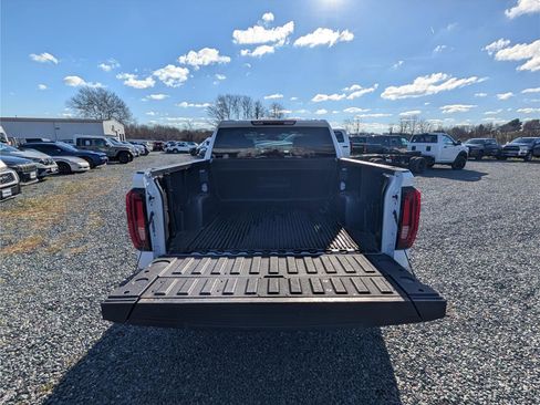 Used 2024 GMC Sierra 1500 SLT image 13