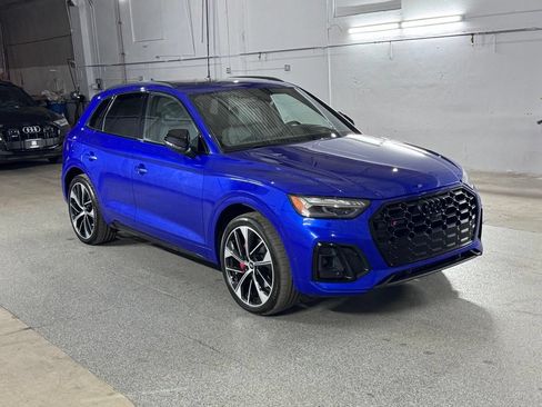 Used 2024 Audi SQ5 Prestige AWD/4WD image 3