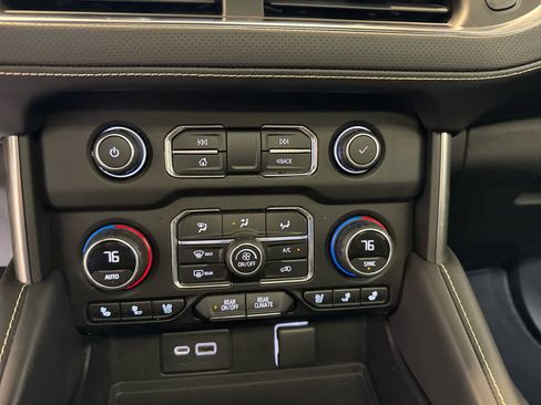 Used 2021 Chevrolet Tahoe Premier image 19