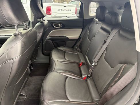 Certified 2022 Jeep Compass Limited image 25