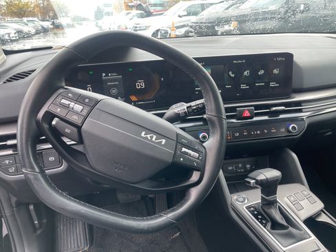 Certified 2026 Kia Sportage EX w/ EX Panorama Roof Package image 7