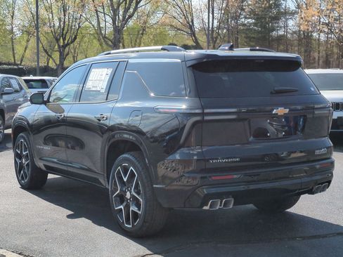New 2026 Chevrolet Traverse High Country FWD image 7