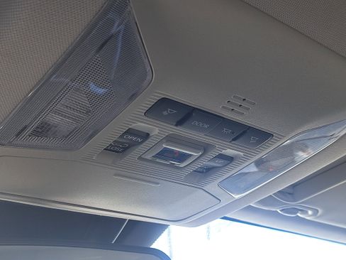 New 2025 Toyota RAV4 XLE w/ Convenience Package image 32