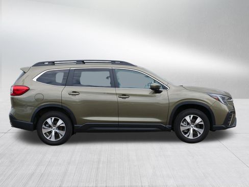 Certified 2025 Subaru Ascent Premium AWD/4WD image 8