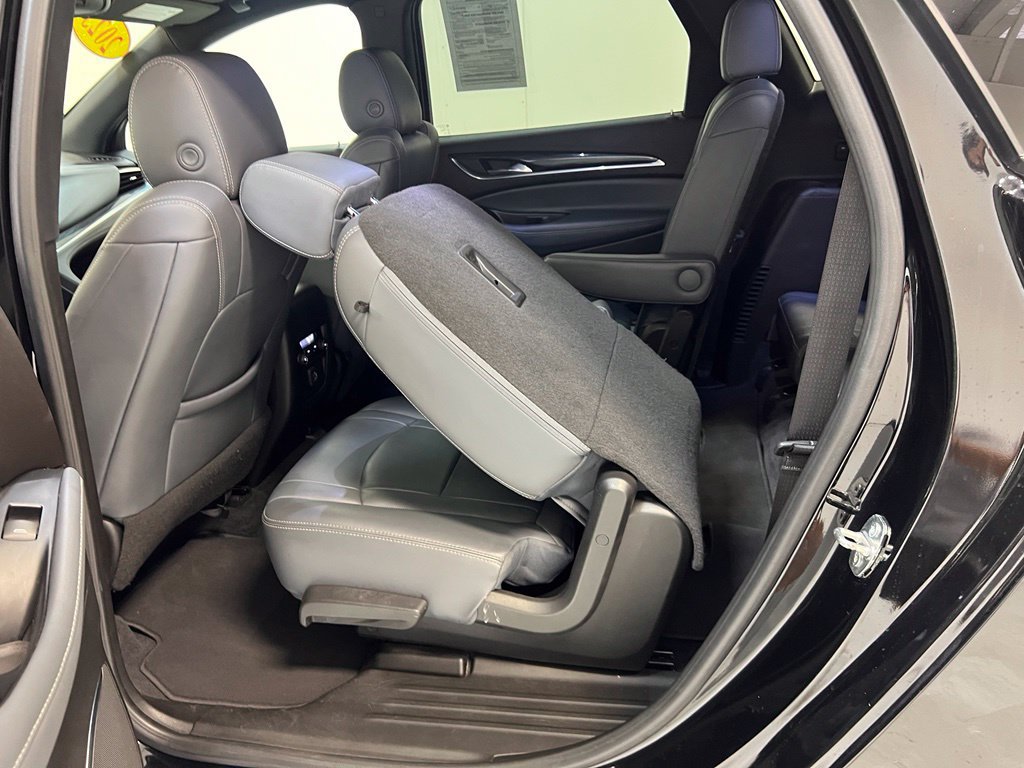 Used 2023 Buick Enclave Essence FWD image 29