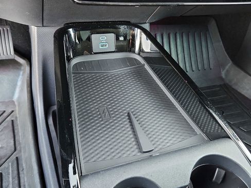 Used 2023 Ford Mustang Mach-E GT image 25