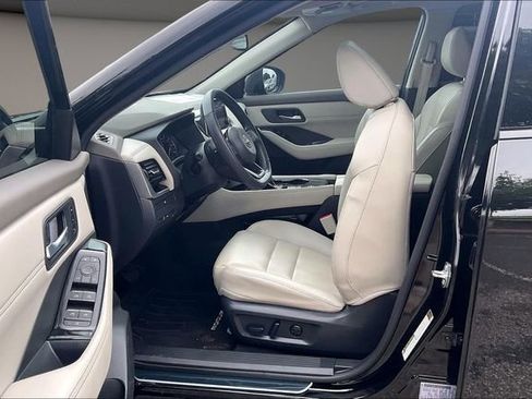 Used 2023 Nissan Rogue SL FWD image 23