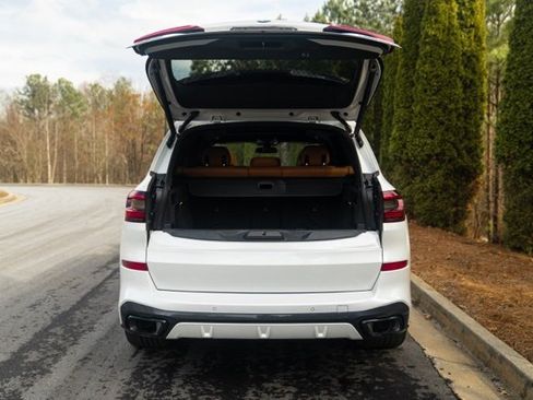 Used 2023 BMW X5 sDrive40i w/ Executive Package image 18