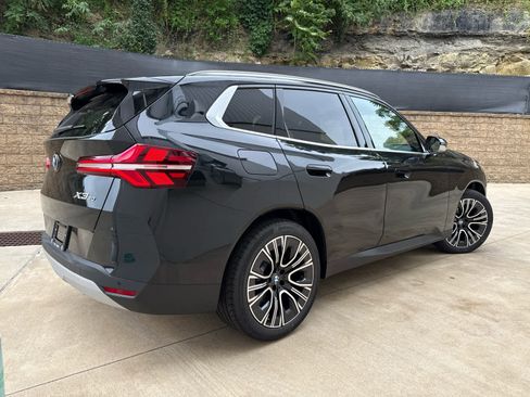 Used 2025 BMW X3 xDrive30i w/ Convenience Package image 3